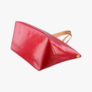 Pre-owned Louis Vuitton Bellevue GM Pomme d'Amour Vernis M93587 handbag | stylenewstar