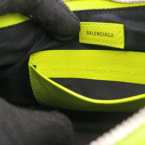 Pre-owned Balenciaga Le Cagole Green lambskin shoulderbag | stylenewstar