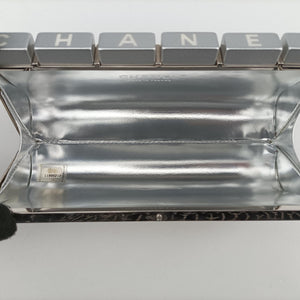 Vintage Chanel Iconic Novelty Silver Enamel A37067 clutchbag | stylenewstar