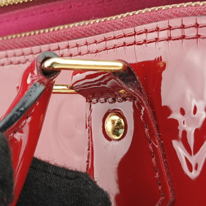Pre-owned Louis Vuitton Alma PM pomme d'amour Vernis M90096 handbag | stylenewstar