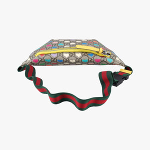 Pre-owned Gucci kids GG Top strawberry Print beige×multi PVC coated canvas 502095 bum bag/waist bag | stylenewstar