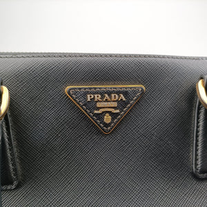 Vintage Prada Galleria Black SAFFIANO Leather BN2274 shoulderbag | stylenewstar