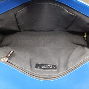 Pre-owned Chanel BOY CHANEL Blue Patent A92693 shoulderbag | stylenewstar
