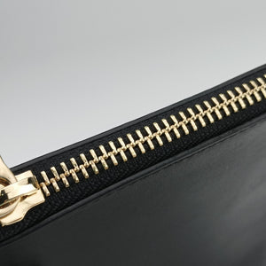 Vintage VERSACE La Medusa Black Leather shoulderbag | stylenewstar