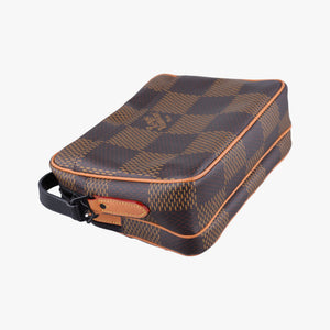Secondhand Louis Vuitton Unisex Damier Giant Nile NIGO Collaboration Ebene Brown Damier Giant N40359 shoulderbag | stylenewstar