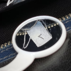Vintage Prada Triangle Logo Plate Navy Saffiano Leather shoulderbag | stylenewstar