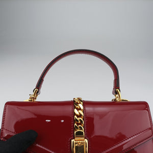 Pre-owned Gucci Sylvie 1969 Red Patent Leather 589479 shoulderbag | stylenewstar