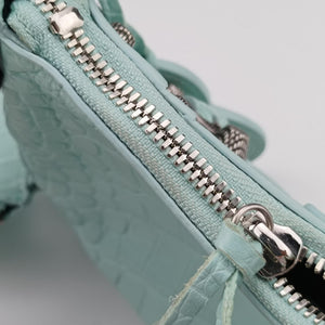 Pre-owned Balenciaga Le Cagole mini Blue lambskin shoulderbag | stylenewstar