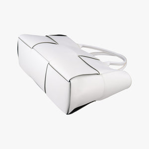 Pre-owned Bottega Veneta The Arcotote White lambskin handbag | stylenewstar