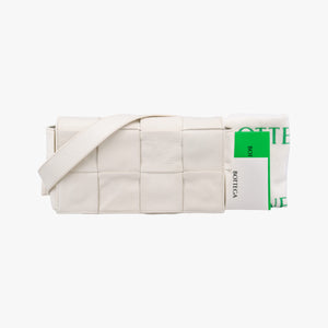 Pre-owned Bottega Veneta Padded CASSETTE White lambskin shoulderbag | stylenewstar