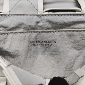 Pre-owned Bottega Veneta Padded CASSETTE White lambskin shoulderbag | stylenewstar
