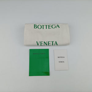 Pre-owned Bottega Veneta Padded CASSETTE White lambskin shoulderbag | stylenewstar