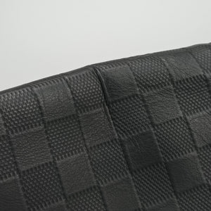 Vintage Louis Vuitton District PM Noir Damier Infini Leather N41033 shoulderbag | stylenewstar