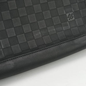 Vintage Louis Vuitton District PM Noir Damier Infini Leather N41033 shoulderbag | stylenewstar