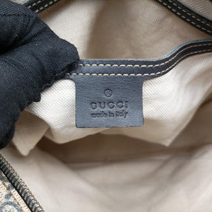 Vintage Gucci GG Supreme Messenger Beige × Navy PVC coated canvas×leather 201448 shoulderbag | stylenewstar