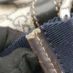 Vintage Gucci GG Supreme Messenger Beige × Navy PVC coated canvas×leather 201448 shoulderbag | stylenewstar