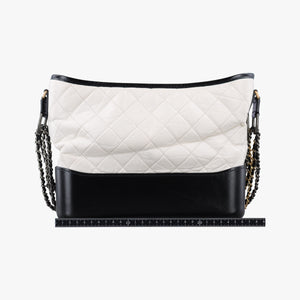 Pre-owned Chanel GABRIELLE Black×white lambskin A93824 shoulderbag | stylenewstar