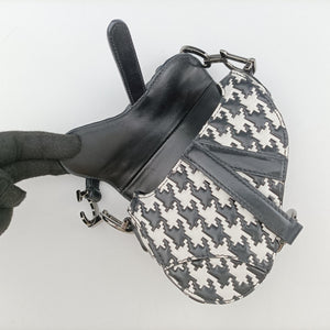 Secondhand Christian Dior Saddle White × Black Jacquard shoulderbag | stylenewstar
