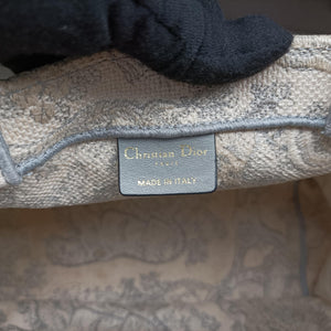 Pre-owned Christian Dior Toile de Jouy Grey canvas handbag | stylenewstar