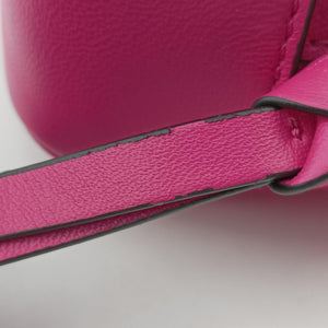 Pre-owned VERSACE La Medusa Camera Rose Leather shoulderbag | stylenewstar