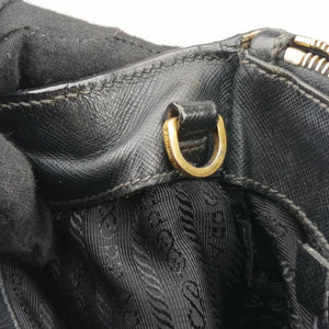 Vintage Prada Galleria Black SAFFIANO Leather BN2274 shoulderbag | stylenewstar