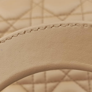 Pre-owned Christian Dior Lady Dior Beige lambskin shoulderbag | stylenewstar