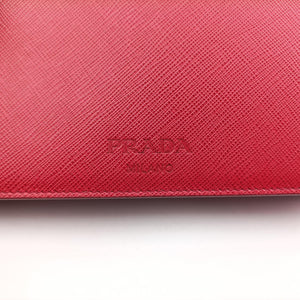 Pre-owned Prada heart lock Red Saffiano Leather shoulderbag | stylenewstar