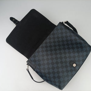 Pre-owned Louis Vuitton Newport Messenger PM black×navy Damier Cobalt N41587 shoulderbag | stylenewstar