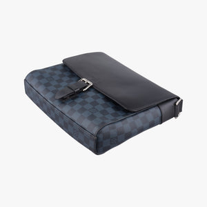 Pre-owned Louis Vuitton Newport Messenger PM black×navy Damier Cobalt N41587 shoulderbag | stylenewstar