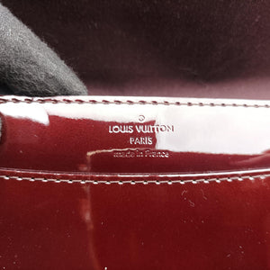 Pre-owned Louis Vuitton Pochette Louise GM Amarante Vernis M51631 shoulderbag | stylenewstar