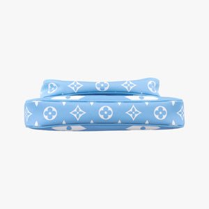 Pre-owned Louis Vuitton MULTI POCHETTE ACCESSOIRES Blue Gradient Monogram Giant M57633 bum bag/waist bag | stylenewstar