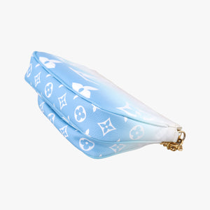 Pre-owned Louis Vuitton MULTI POCHETTE ACCESSOIRES Blue Gradient Monogram Giant M57633 bum bag/waist bag | stylenewstar