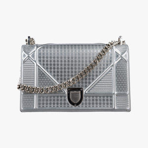 Pre-owned Christian Dior Diorama Silver Leather shoulderbag | stylenewstar