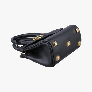 Pre-owned Ferragamo Studio Black Leather shoulderbag | stylenewstar