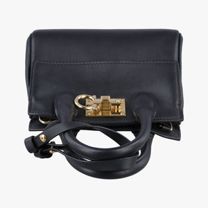 Pre-owned Ferragamo Studio Black Leather shoulderbag | stylenewstar