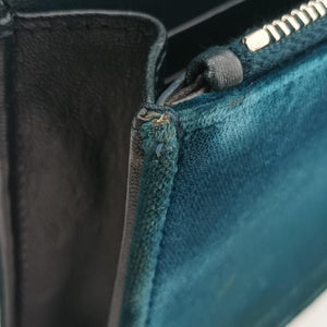Pre-owned Yves Saint Laurent KATE Green velour 491521 shoulderbag | stylenewstar