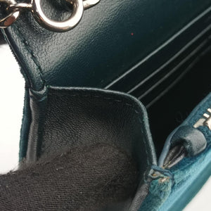 Pre-owned Yves Saint Laurent KATE Green velour 491521 shoulderbag | stylenewstar