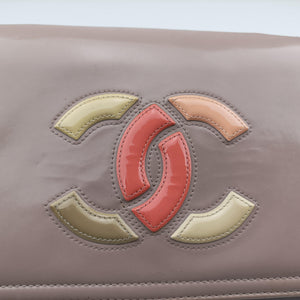 Secondhand Chanel Lipstick Beige Enamel A66936 shoulderbag | stylenewstar