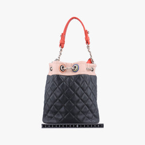 Pre-owned Chanel Drawstring Matelasse Multicolour lambskin A93730 shoulderbag | stylenewstar