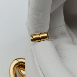 Secondhand Bottega Veneta THE Chain Pouch White lambskin shoulderbag | stylenewstar