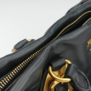 Pre-owned Prada Vitello Daino Logo Black Leather BN1903 shoulderbag | stylenewstar