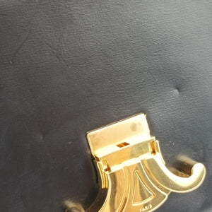 Pre-owned Celine Triomphe Black Leather shoulderbag | stylenewstar