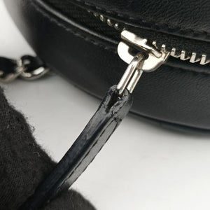 Pre-owned Chanel Matelasse Round Black lambskin AP0245 shoulderbag | stylenewstar