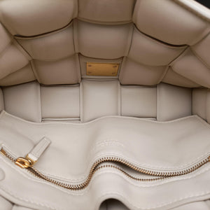 Pre-owned Bottega Veneta Padded CASSETTE Beige lambskin shoulderbag | stylenewstar
