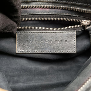 Pre-owned Balenciaga Giant City Grey lambskin shoulderbag | stylenewstar