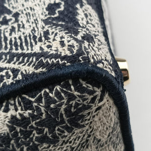 Vintage Christian Dior D-Lite Medium Royaume Navy Jacquard shoulderbag | stylenewstar