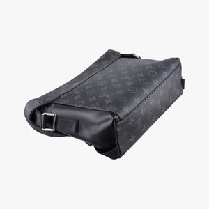 Pre-owned Louis Vuitton Messenger Voyage PM Noir Monogram Eclipse M40511 shoulderbag | stylenewstar