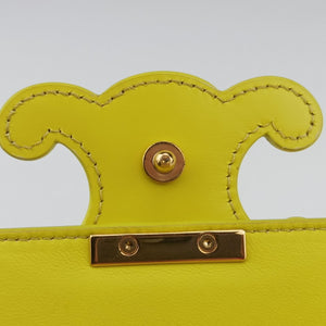 Pre-owned Celine Triomphe Chain Yellow Leather shoulderbag | stylenewstar