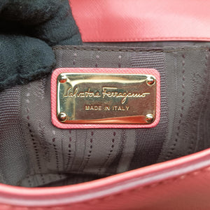 Vintage Ferragamo Gancini Pink Leather shoulderbag | stylenewstar