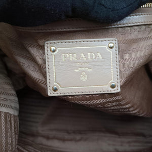 Pre-owned Prada Vitello Shine Argilla Beige Leather shoulderbag | stylenewstar